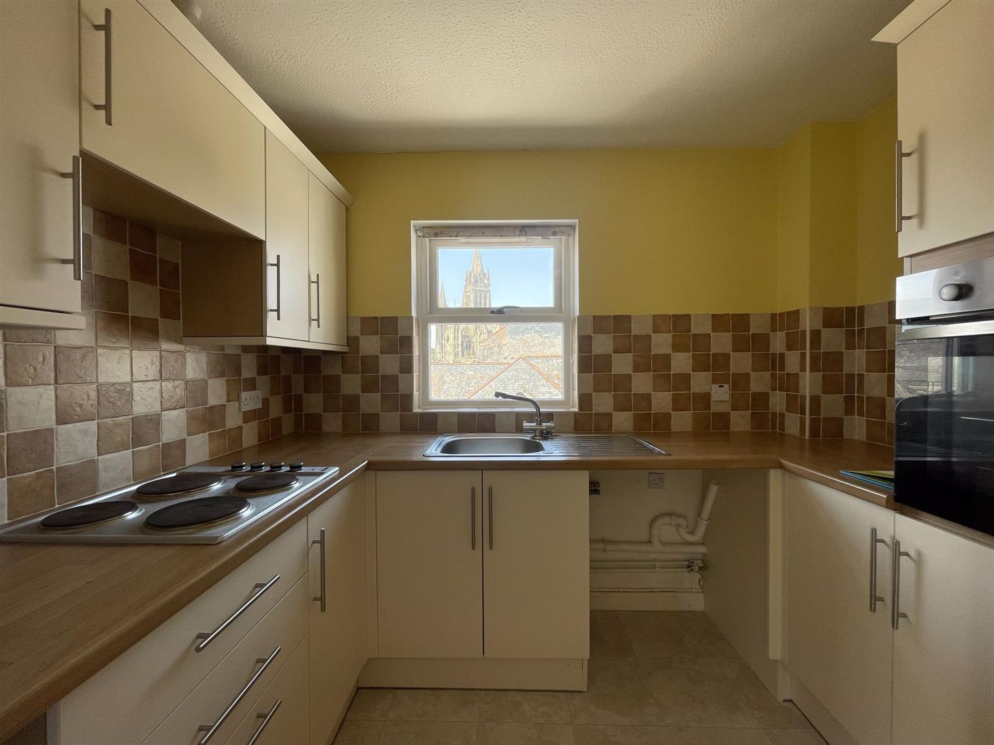 2 bed property in Enys Quay, Truro